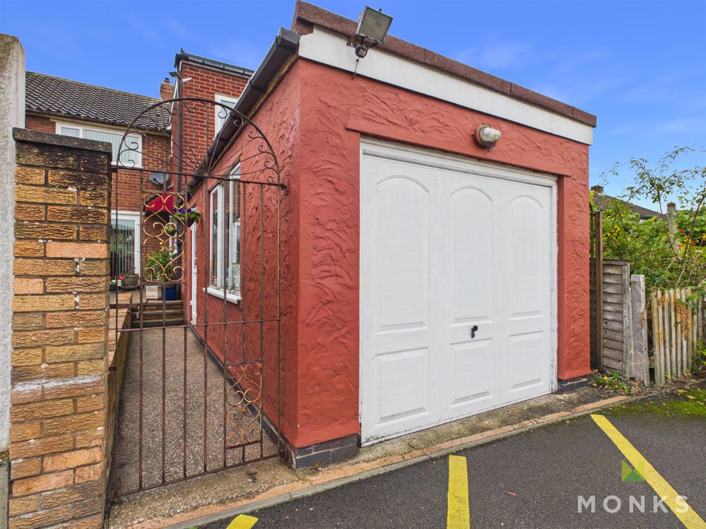 18 West Place, Oswestry, SY11 3NR For Sale